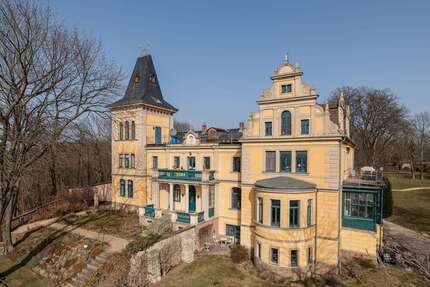 Haus zum Kaufen in Radebeul 3.000.000,00 € 850 m²