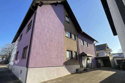 Haus zum Kaufen in Gaggenau 390.000,00 € 240 m²