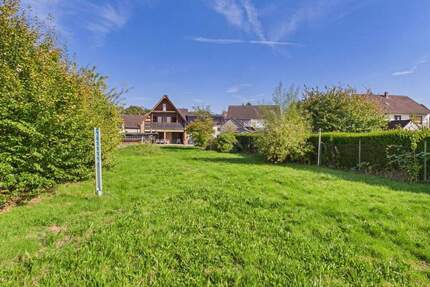 Großzügiges Einfamilienhaus mit Traumgrundstück in grüner Lage von Reusrath - Langenfeld