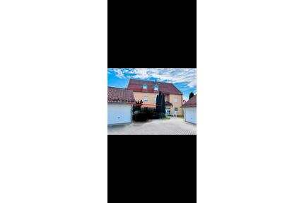 Verkaufe schöne helle 3-Zimmewohnung im 1. OG mit SW-Balkon . - Oberviechtach
