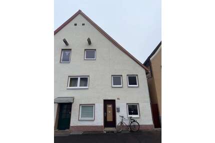 Haus zum Kaufen in Lauingen 150.000,00 € 70 m²