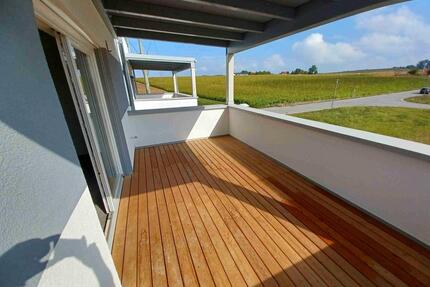 Hochwertige moderne Wohnung 1.OG 4 ZKB , großer Balkon - Vilshofen an der Donau