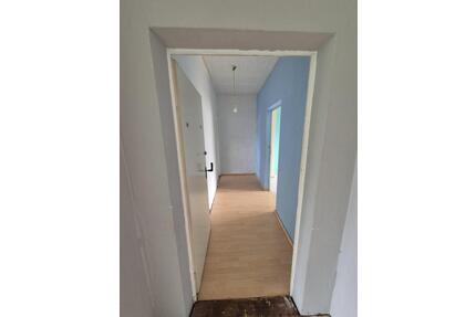 Zum selber renovieren 3 Zimmer Küche Diele Bad in Bad Sülze