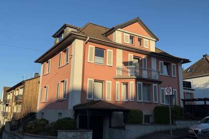 Haus zum Kaufen in Solingen 590.000,00 € 282 m²
