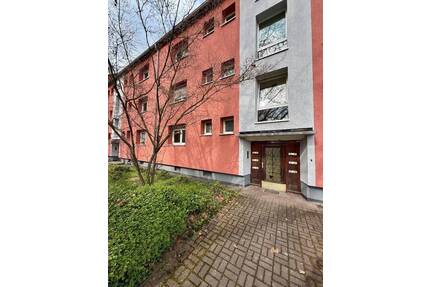 Helle 2-Zimmer-Wohnung im Hochparterre in Frankfurt-Sindlingen - Frankfurt am Main