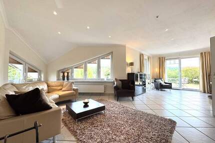 Besondere Architektur mit exklusiver Ausstattung in ruhiger Lage - ziehen Sie mit Ihren Eltern ein - Wendelsheim