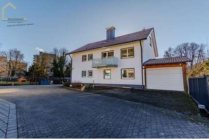 Haus zum Kaufen in LahrSchwarzwald 1.300.000,00 € 200 m² - Lahr/Schwarzwald