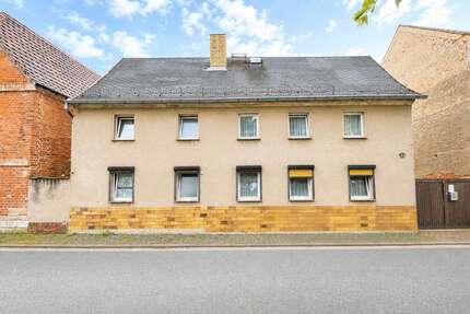 Haus zum Kaufen in Pegau 135.000,00 € 120 m²