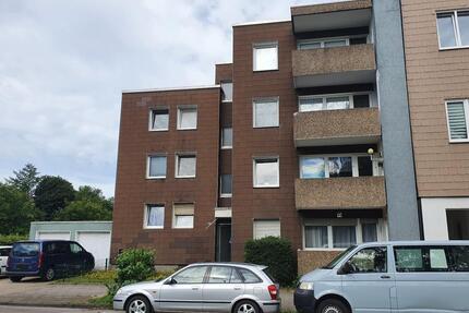 Mehrfamilienhaus mit 7 Wohnungen, 6 Garagen als Kapitalanlage - Gelsenkirchen Gelsenkirchen-Mitte