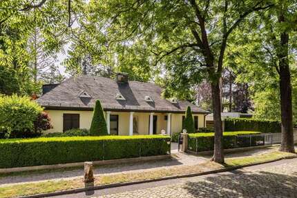 Haus zum Kaufen in Berlin 3.750.000,00 € 297 m²