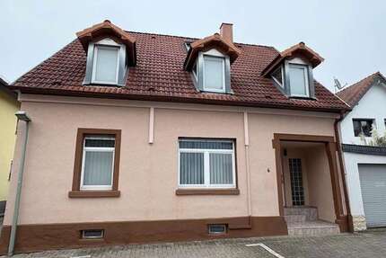 Haus zum Kaufen in Karlsruhe 585.000,00 € 157 m²