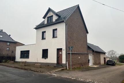 Einfamilienhaus in Zülpich: 176m² mit 1.230m² Baugrundstück