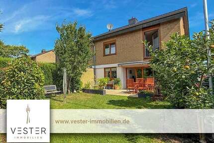 Haus zum Mieten in Krefeld 1.700,00 € 145 m²