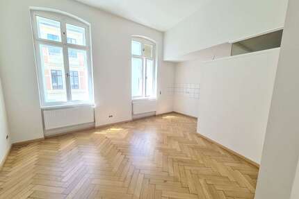 Wohnung zum Mieten in Görlitz 302,40 € 42 m²