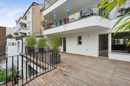 Wohnung zum Mieten in Düsseldorf-Pempelfort 2.550,00 € 137 m²