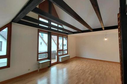 3-Zimmer-Dachgeschoss-Maisonette- wohnung mit TG-Stellplatz - Weil der Stadt