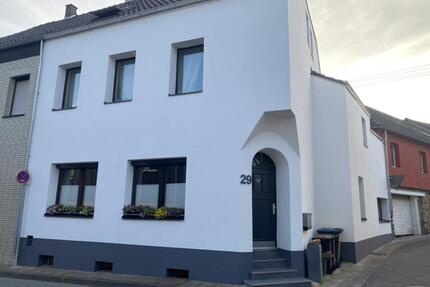 Renovierte 140qm Wohnung in 53505 Berg zu vermieten - Altenahr
