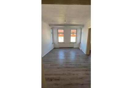 Sanierte 4-Zimmer-Wohnung mit Balkon in Bremerhaven-Wulsdorf