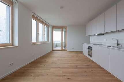 Wohnung zum Mieten in Berlin 1.975,00 € 85.3 m²