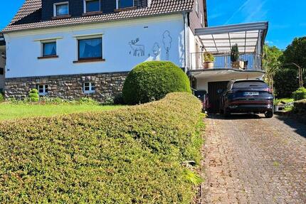 Ruhig gelegenes Haus mit Baufläche - Nümbrecht