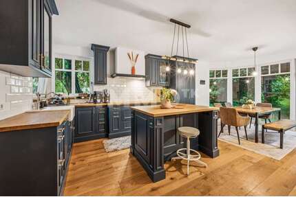 Haus zum Kaufen in Haan 1.150.000,00 € 219 m²