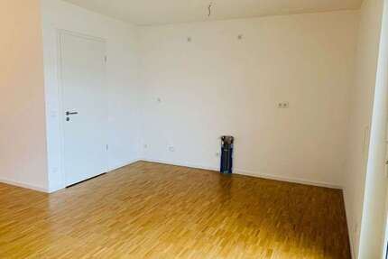 Wohnung zum Mieten in Nürnberg 1.364,70 € 90.98 m²