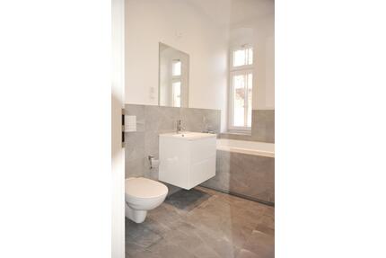 Charmante Familienwohnung mit Balkon, EBK, modern möbliert und vielen Extras nahe Stadtzentrum! - Zwickau