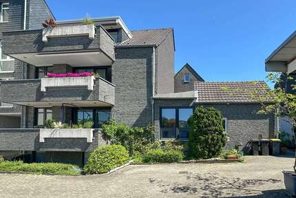 Haus zum Kaufen in Meerbusch 1.550.000,00 € 514.7 m²