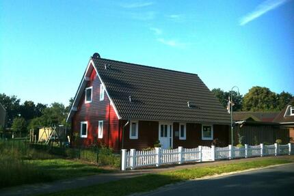 Modernes 5-Zi. Einfamilienhaus in Osterrönfeld – PV-Anlage & EBK