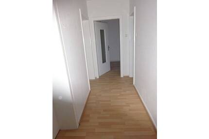 Schöne Wohnung mit Süd-West-Balkon und perfektem Schnitt - Hildesheim Ost