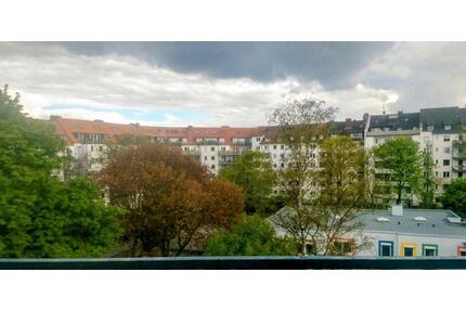 Ruhige 2 Zi- Whg. mit riesigem Balkon u. Tiefgarage in Derendorf - Düsseldorf