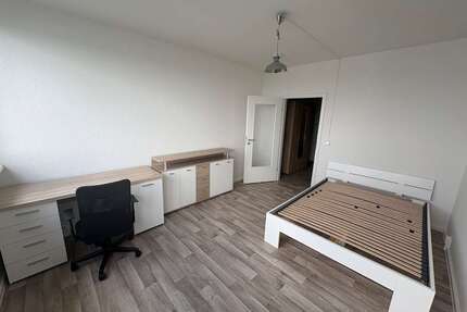 Wohnung zum Mieten in Neubrandenburg 280,00 € 24 m²