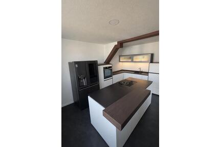 Moderne 4-Zimmer Wohnung - 1.150,00&nbsp;EUR Kaltmiete, ca.&nbsp; 105,00&nbsp;m&sup2; in Hechingen (PLZ: 72379)