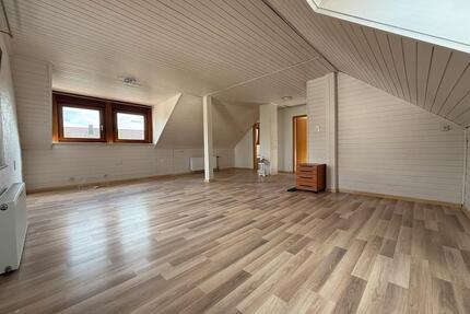 Große 1‑Zimmer‑DG‑Wohnung in Bietigheim‑Bissingen – 53 m² - Bietigheim-Bissingen