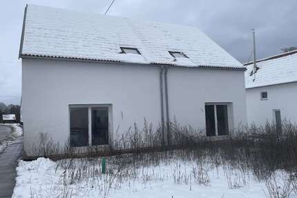 Haus zum Kaufen in Aichen 399.500,00 € 200 m²