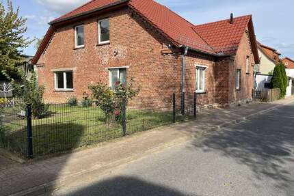 Haus zum Kaufen in SchwedtOder 98.000,00 € 162 m² - Schwedt/Oder