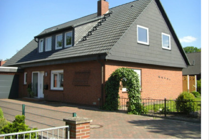 Zweifamilienhaus mit Sauna & Garten In ruhige Lage in Hude - Hatten