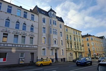 Große 4-Z.-Whg. (1.600 €qm) in Wuppertal, Langerfelder Str. 108