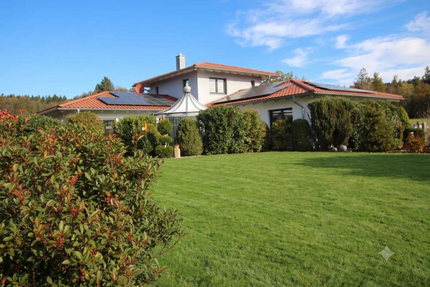 Haus zum Mieten in Offenberg 1.800,00 € 150 m²