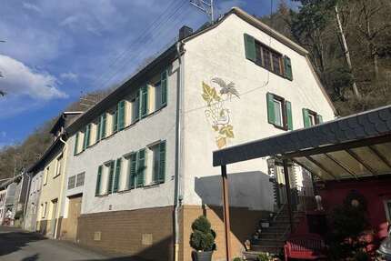 Haus zum Kaufen in Lorch 250.000,00 € 290 m²