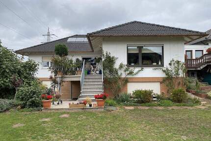 Familienidyll mit Panorama-Blick, Fußbodenheizung, Sauna & großem Garten in Reinheim