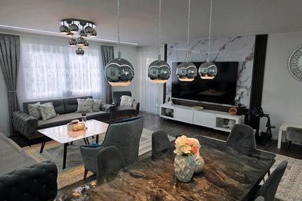 Kernsanierte 126,5 qm Whg mitten in Zirndorf mit Garage