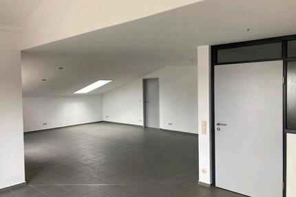 Dachgeschosswohnung in Georgensgmünd