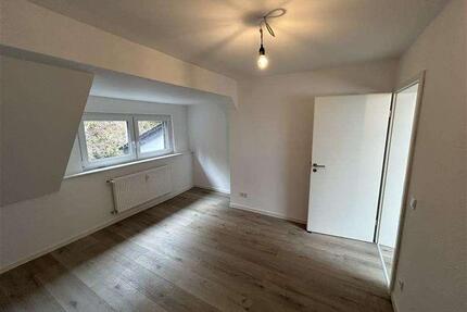 Sanierte 5ZKB Wohnung auf zwei Etagen am Waldrand - Idar-Oberstein