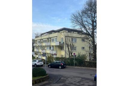 Frisch kernsanierte Penthouse-Wohnung mit ca. 100 m² Wohnfläche & - Saarbrücken St. Arnual