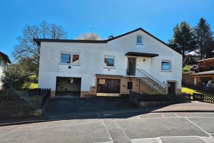 Freistehendes Einfamilienhaus - 330.000,00&nbsp;EUR Kaufpreis, ca.&nbsp; 126,00&nbsp;m&sup2; in Freigericht (PLZ: 63579)