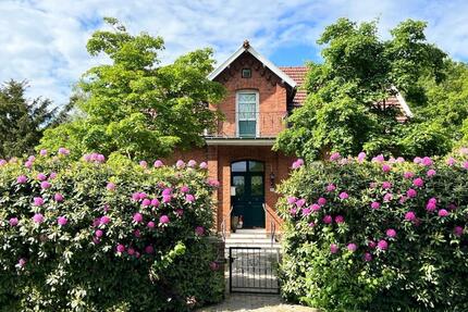 Historisches Kapitänshaus in Alleinlage - sofort beziehbar - Rhauderfehn