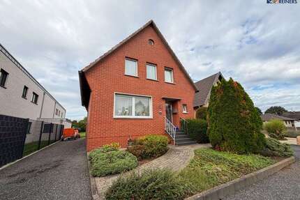 Haus zum Kaufen in Heinsberg 299.000,00 € 120 m²