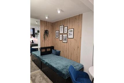 Perfekt für Pendler: Stilvolles, möbliertes Apartment (19 m²) - Frankfurt am Main Bonames