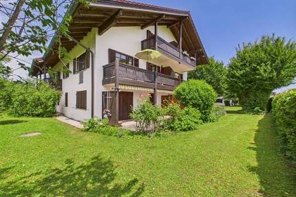 sehr gepflegte Wohnung im 1. OG mit 2 Balkonen & traumhaftem Ausblick in einer idyllischen Wohnlage - Prien am Chiemsee
